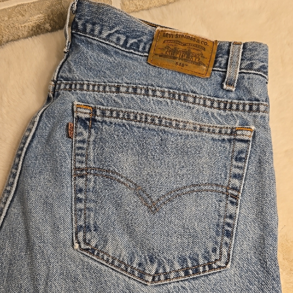 Levi's 540 Relaxed Fit Jeans - Light Blue
